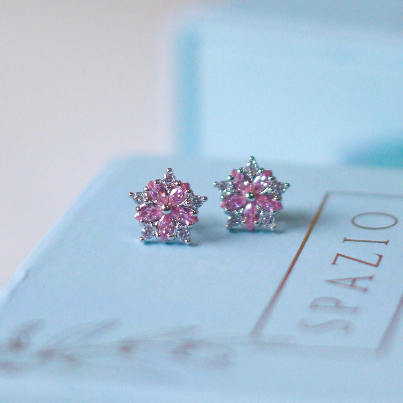 Snowflake Mini Stud