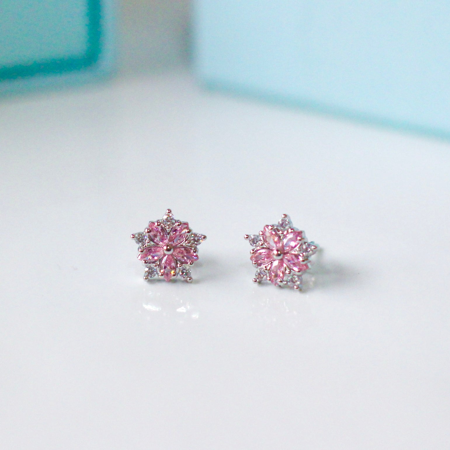 Snowflake Mini Stud