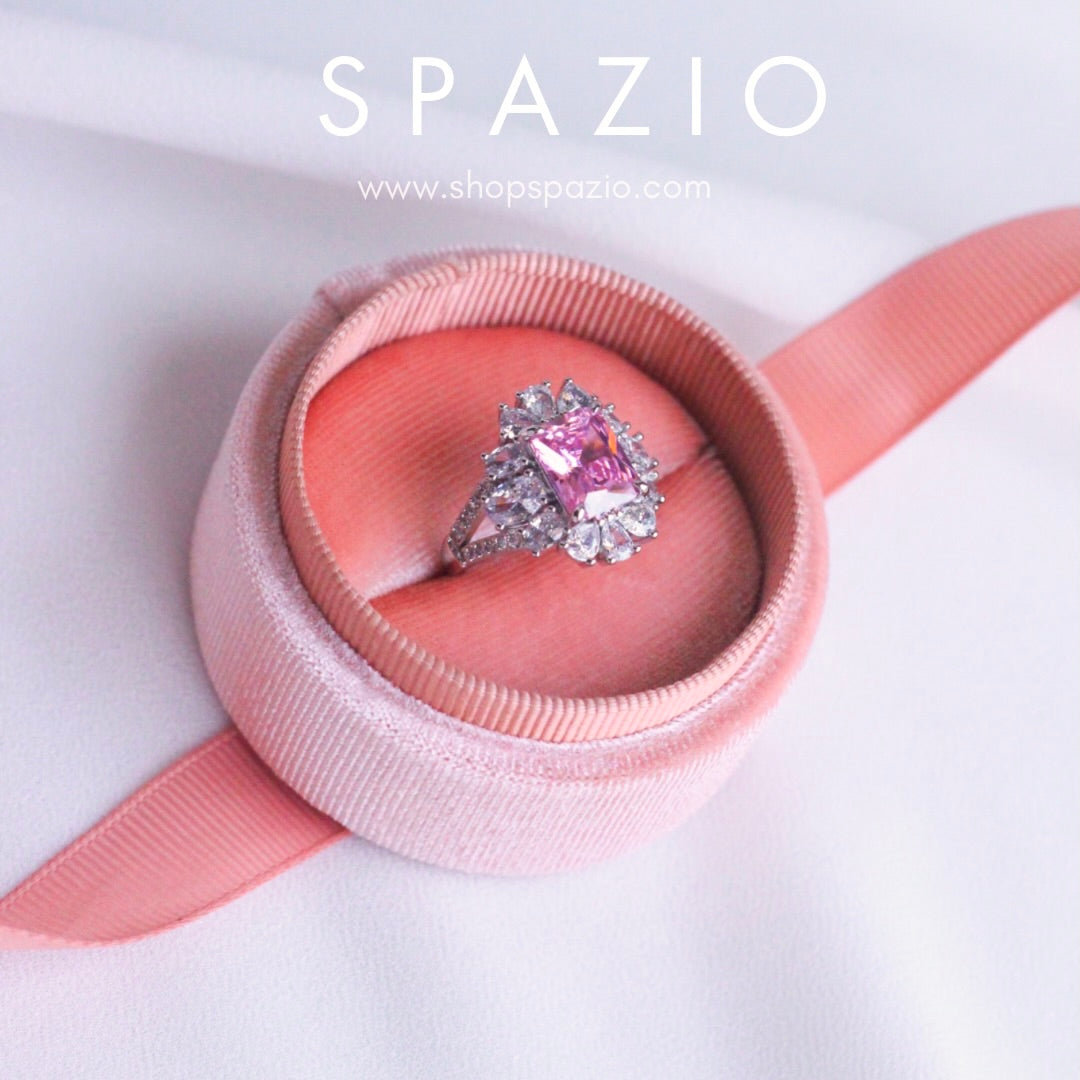Adjustable Blushing Petals Ring